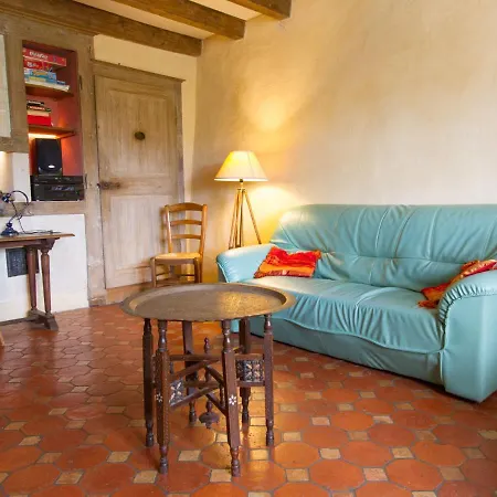 Authentic, Quiet With Green Garden Near Bar-le-duc בית נופש