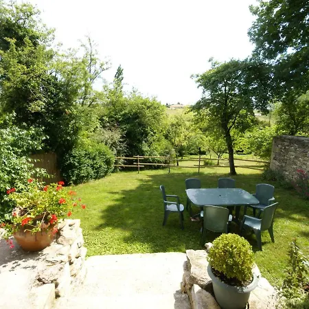 Authentic, Quiet With Green Garden Near Bar-le-duc בית נופש